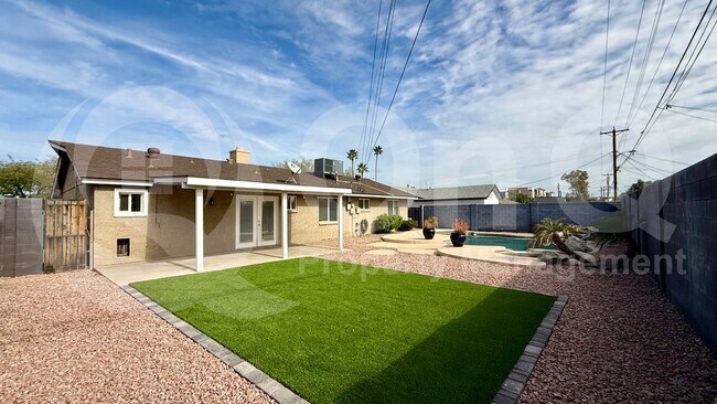 7023 E Holly St Scottsdale, AZ 85257 photo 4