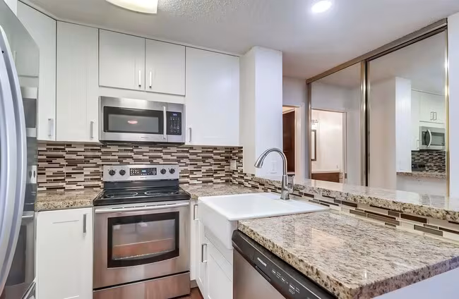 1855 Diamond St San Diego, CA 92109 photo 5
