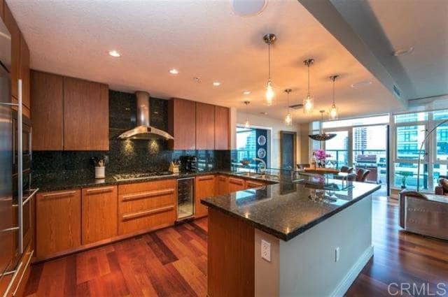 1205 Pacific Hwy San Diego, CA 92101 photo 3