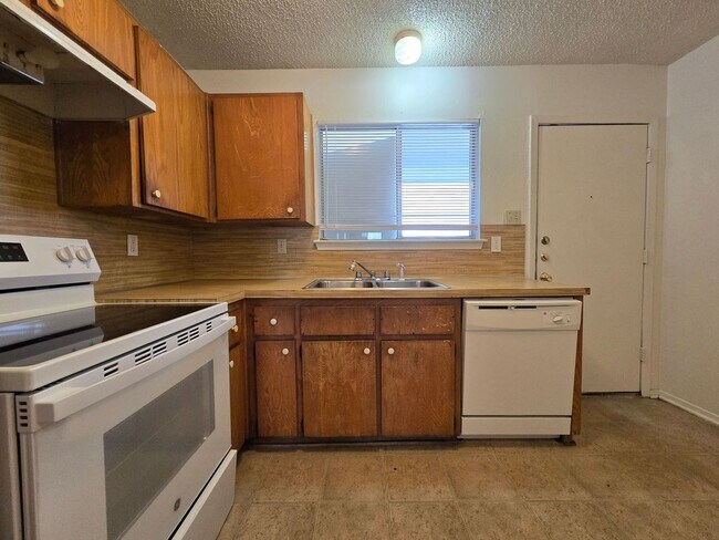 1305 Quail Cir Killeen, TX 76549 photo 4