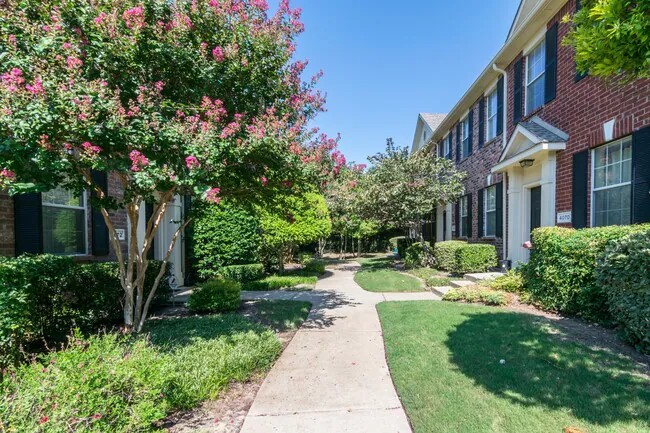 4074 Kyndra Cir Richardson, TX 75082 photo 2