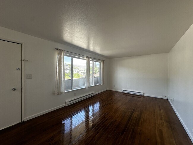 3303 Rucker Ave Everett, WA 98201 photo 2