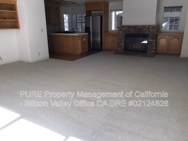 153 College Ave photo 5
