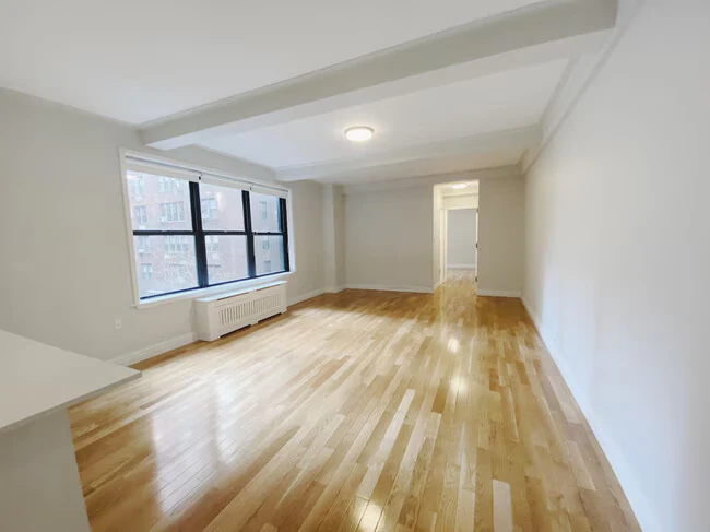 400 E 58th St New York, NY 10022 photo 5