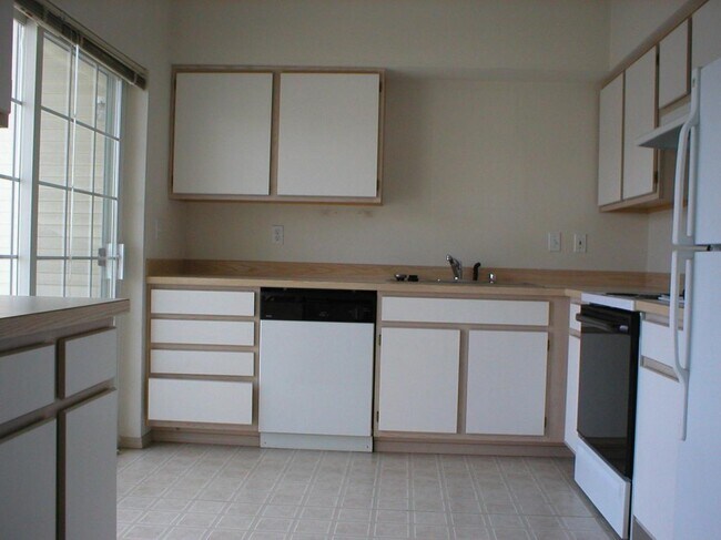 12549 28th Ave NE Seattle, WA 98125 photo 5