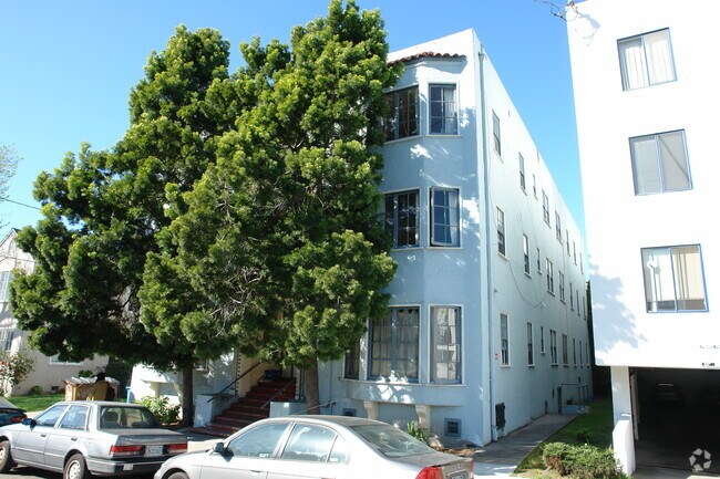 1760 Walnut Street - 301 photo 2