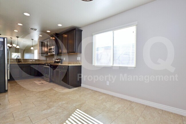 2223 E Hazeltine Way Gilbert, AZ 85298 photo 3