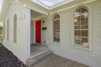 5825 Hillcroft Street, Dallas, TX 75227 photo 3