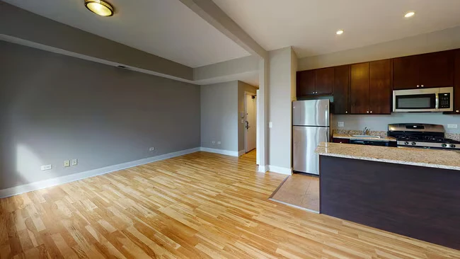 236 E 61st St New York, NY 10065 photo 4