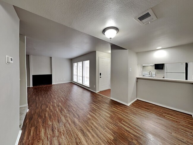 5618 Boca Raton Blvd Fort Worth, TX 76112 photo 4