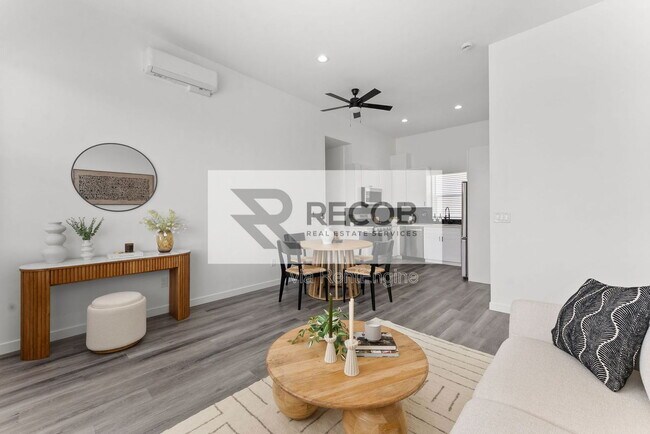 5252 Adams Ave San Diego, CA 92115 photo 4