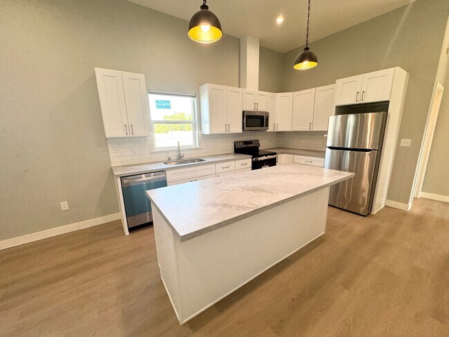 223 S K St Livermore, CA 94550 photo 4