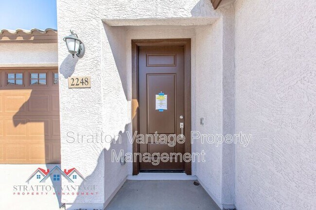 2248 E Ridgewood Lane photo 5