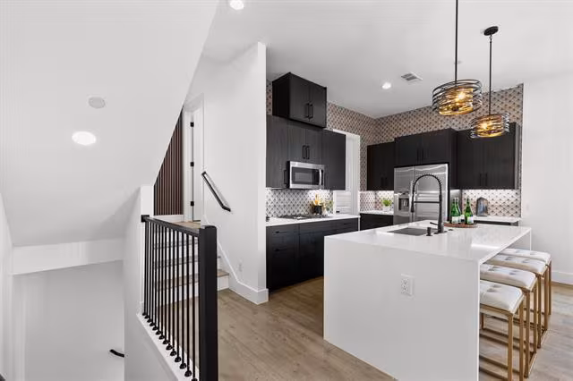 727 West 10th Street, Dallas, TX 75208 photo 4
