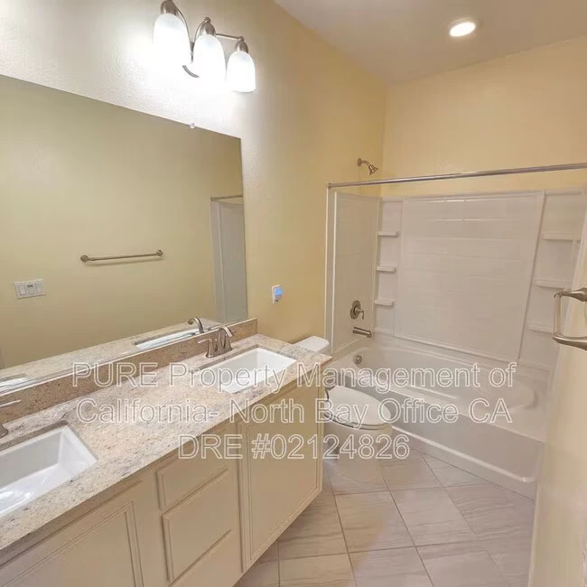 520 Jade St Petaluma, CA 94952 photo 5