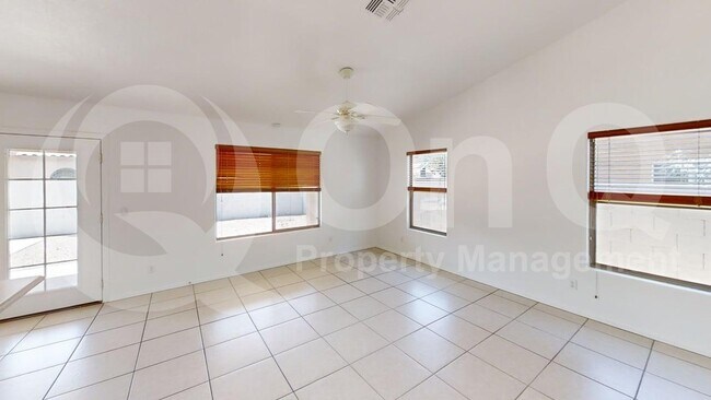 625 E Rancho Viejo Loop Casa Grande, AZ 85122 photo 5
