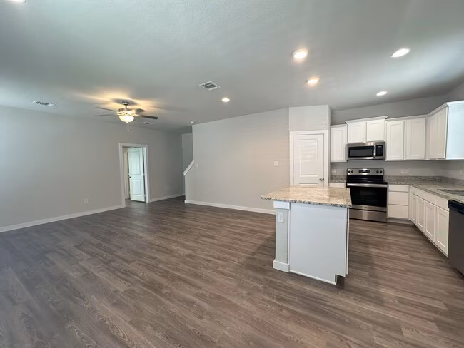 13347 Rowdy Cv San Antonio, TX 78249 photo 4