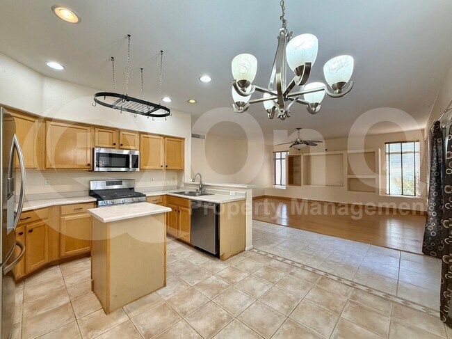 1920 S Saddle St Gilbert, AZ 85233 photo 5