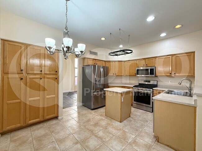1920 S Saddle St Gilbert, AZ 85233 photo 4