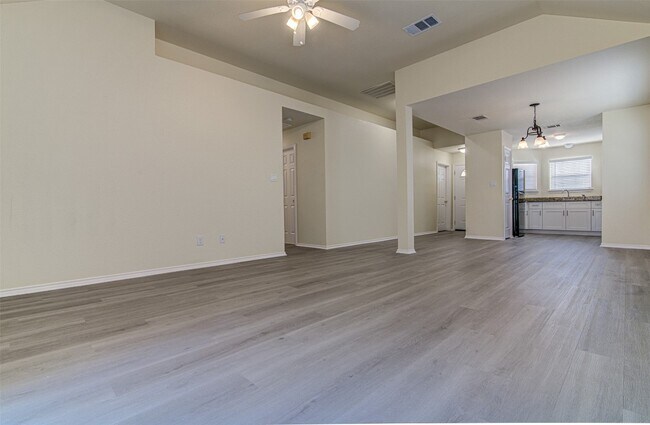 1604 Southwestern Trail Round Rock, TX 78664 photo 4