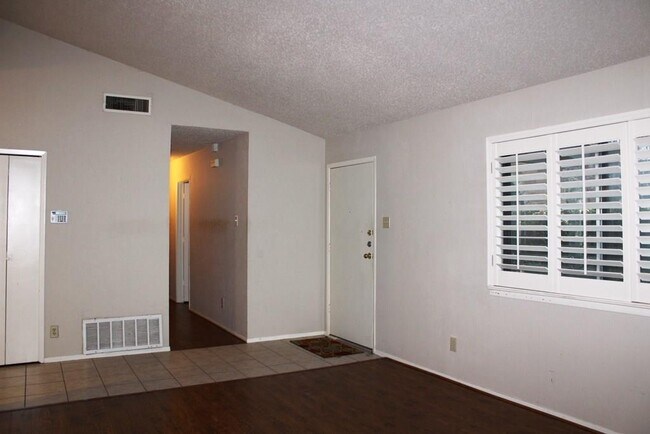 2812 Lemmontree Lane, Plano, TX 75074 photo 2