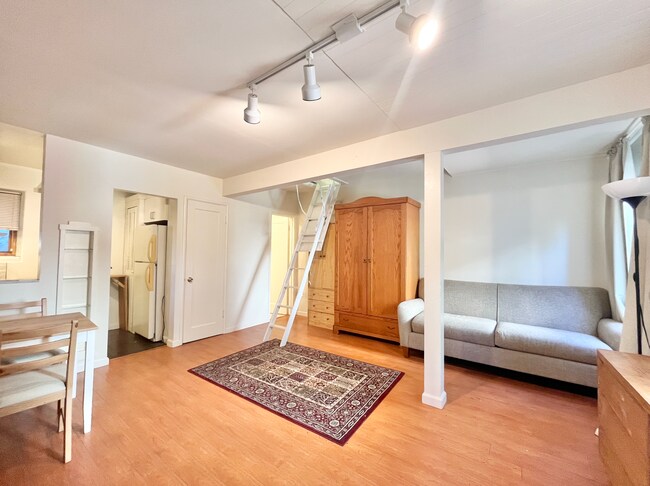 399 Bellevue Ave Oakland, CA 94610 photo 2