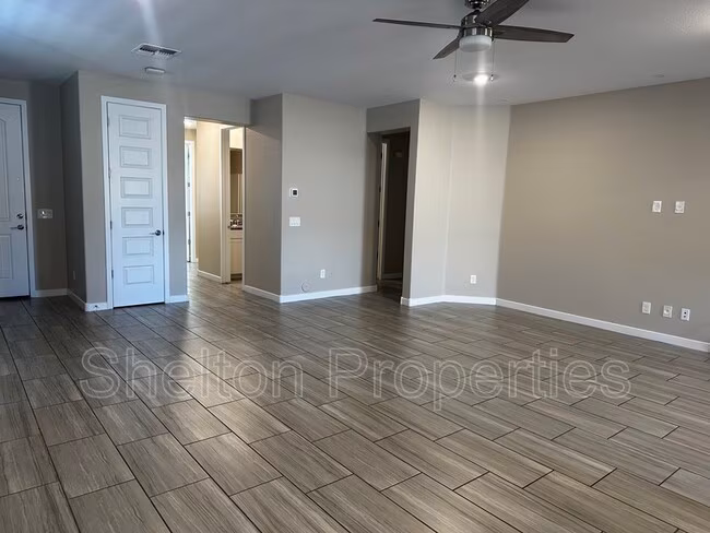 16562 W Charlotte Dr photo 5