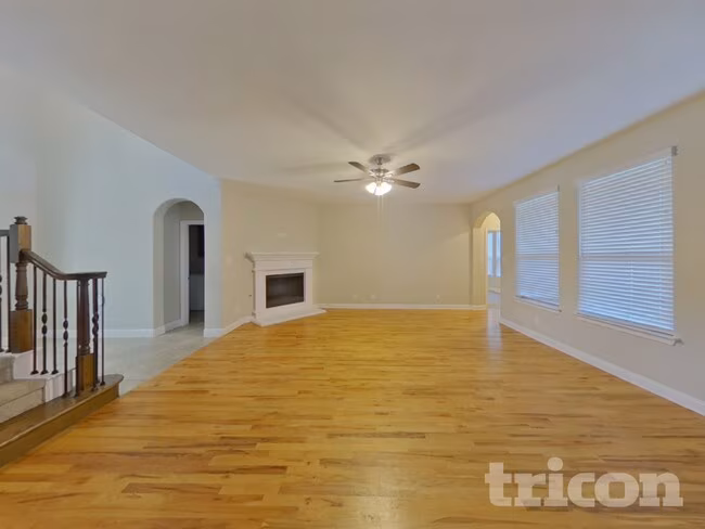 5301 Runnymede Court, Arlington, TX 76016 photo 2