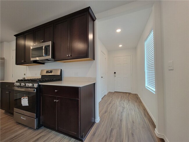 12105 Short Leaf Path Austin, TX 78617 photo 5