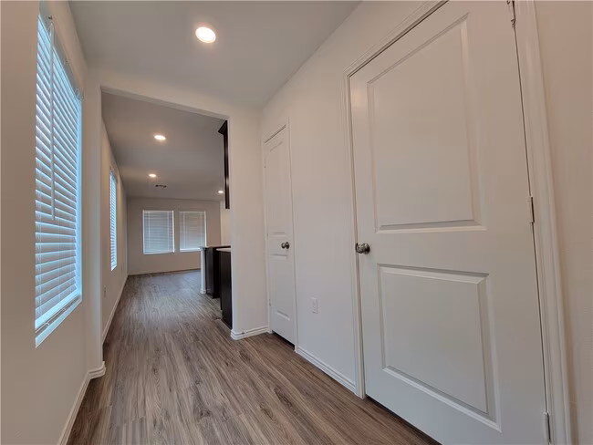 12105 Short Leaf Path Austin, TX 78617 photo 4
