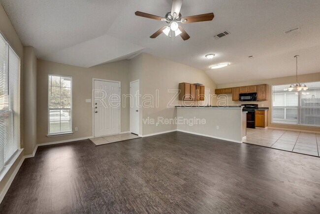 10536 Towerwood Dr Fort Worth, TX 76140 photo 5