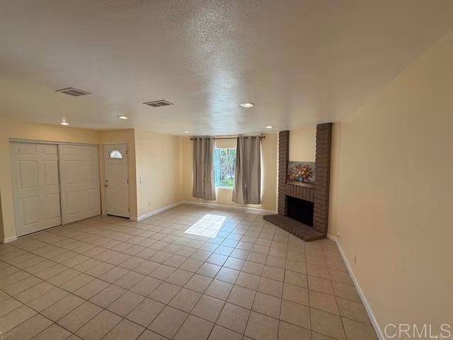 1042 Nita Ln Vista, CA 92083 photo 5