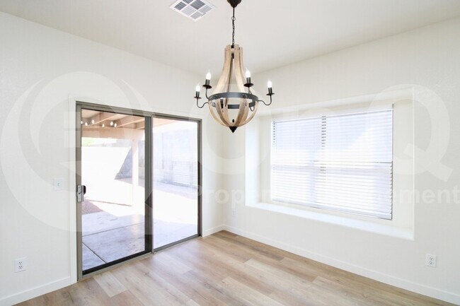 5756 East Flossmoor Circle, Mesa, AZ 85206 photo 5