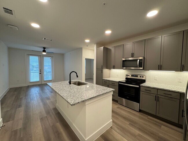 15649 Vacca Wy Fort Worth, TX 76177 photo 2