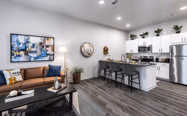 Overture River District 55+ Active Adult Apartment Homes photo 5