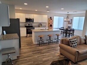 70 W Monte Cristo Dr Wickenburg, AZ 85390 photo 4