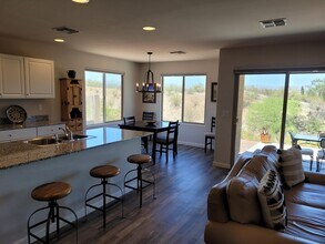 70 W Monte Cristo Dr Wickenburg, AZ 85390 photo 5