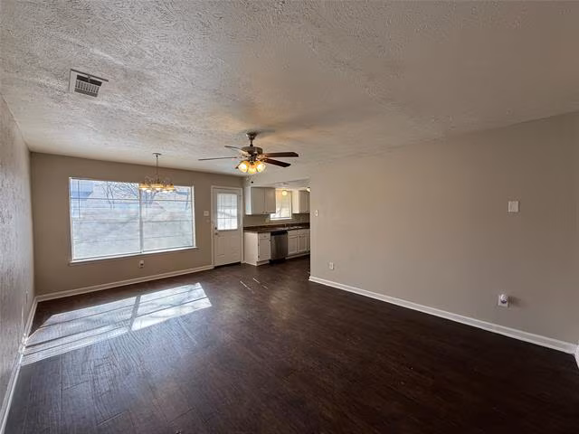 6328 Bellbrook Dr Dallas, TX 75217 photo 5