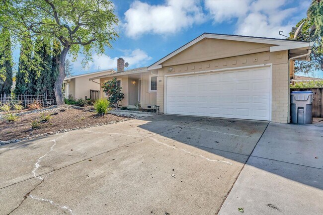 5263 Knights Estates San Jose, CA 95135 photo 3