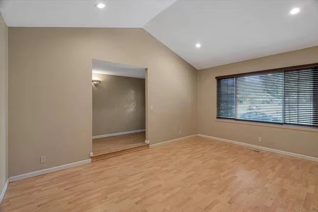 5263 Knights Estates San Jose, CA 95135 photo 5