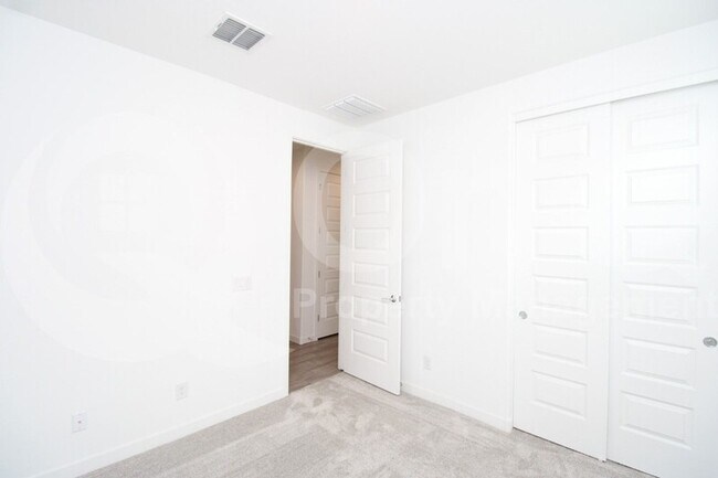 9535 W Roma Ave Phoenix, AZ 85037 photo 4