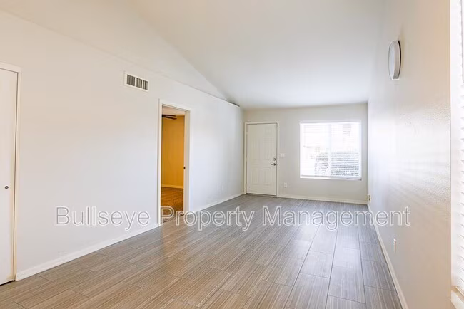 3229 E Crescent Ave Mesa, AZ 85204 photo 5