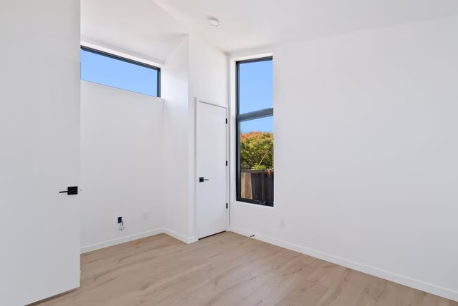 1570 7th Ave Santa Cruz, CA 95062 photo 3