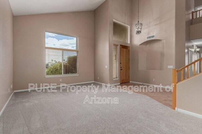 3381 S Vine St photo 2