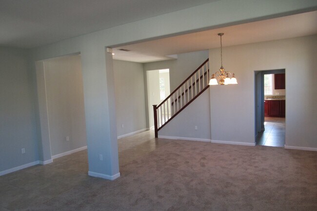 1064 Ashbridge Bay Dr Pittsburg, CA 94565 photo 4