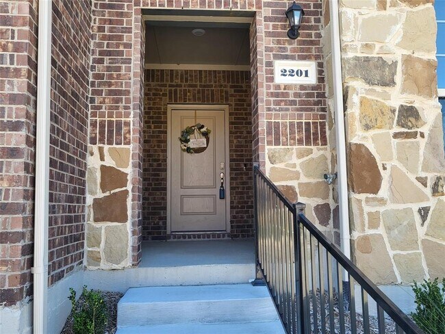2201 Steer Creek Pl Mesquite, TX 75149 photo 3
