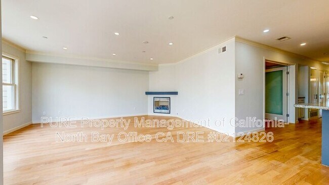 3051 San Bruno Ave San Francisco, CA 94134 photo 4
