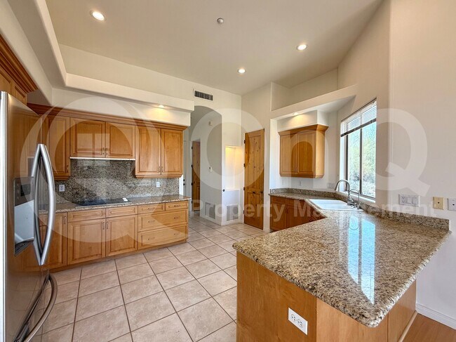 15104 E Ridgeway Dr Fountain Hills, AZ 85268 photo 2