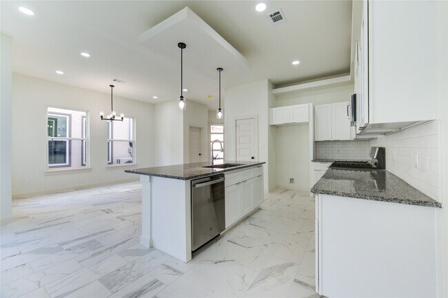2915 El Fenice Lane, Houston, TX 77057 photo 5