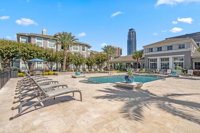 Gables Metropolitan Uptown photo 4
